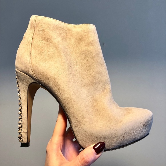 Vince Camuto metal chain lace-up ankle booties - Picture 2 of 5